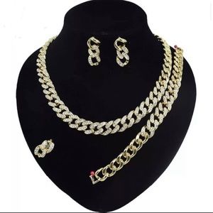 Women Cuban Link Jewelry Set